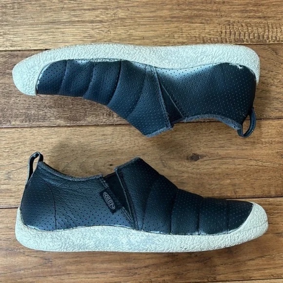 Keen Howser Harvest Casual Slip On Shoes Black Perforated Men's Size 8.5 - Picture 9 of 11